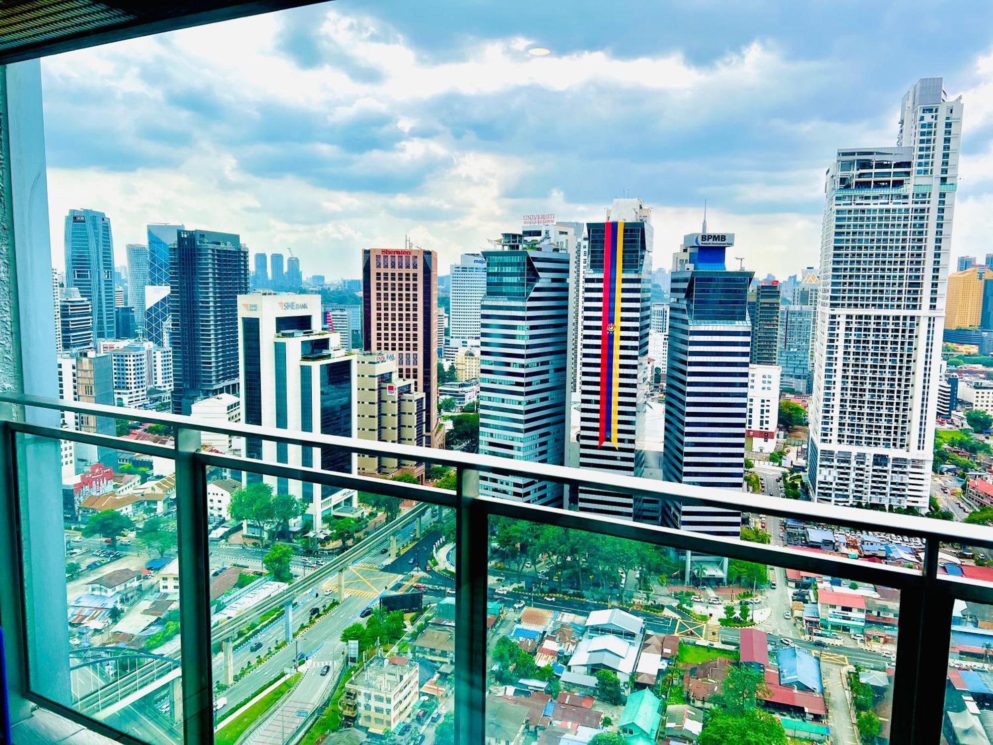 Summer Suite Klcc By Citybox Куала-Лумпур Екстер'єр фото